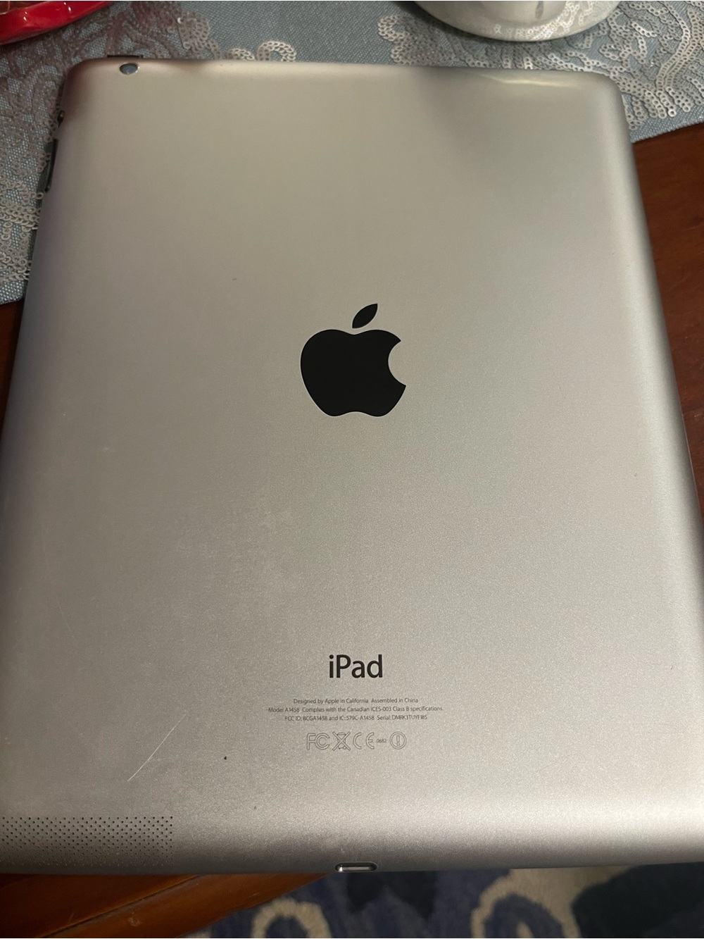 Apple iPad Silver Rear with Black Apple Logo